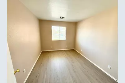 13462 W Young Street, Surprise, AZ 85374 - Photo 11