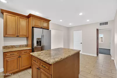 2726 E Fairmount Avenue, Phoenix, AZ 85016 - Photo 15