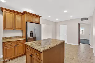 2726 E Fairmount Ave, Phoenix, AZ 85016 - Photo 15