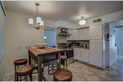 8420 E Keim Drive, Scottsdale, AZ 85250 - Photo 11