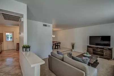 8420 E Keim Drive, Scottsdale, AZ 85250 - Photo 3