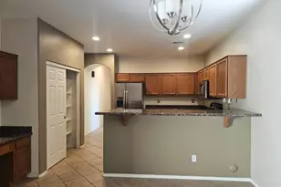 18515 W Caribbean Ln, Surprise, AZ 85388 - Photo 11