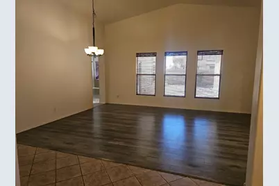 18515 W Caribbean Lane, Surprise, AZ 85388 - Photo 5