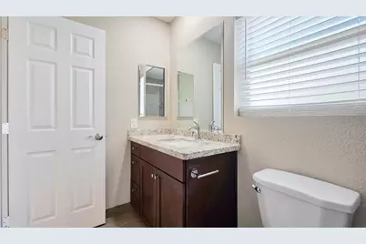 11740 N 74th Drive, Peoria, AZ 85345 - Photo 17
