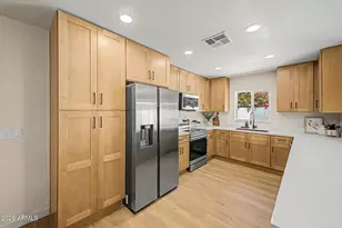 8915 W Vale Dr, Phoenix, AZ 85037 - Photo 7