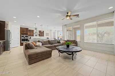 21257 N 260th Drive, Buckeye, AZ 85396 - Photo 3