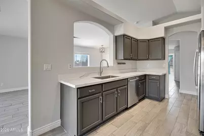 3126 E Capitan Dreyfus Avenue, Phoenix, AZ 85032 - Photo 7