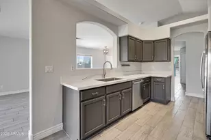 3126 E Capitan Dreyfus Ave, Phoenix, AZ 85032 - Photo 7
