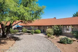 795 E Saddlehorn Rd, Sedona, AZ 86351 - Photo 3