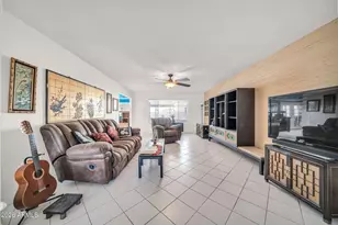 17410 N 125th Ave, Sun City West, AZ 85375 - Photo 11