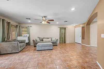 5260 W Belmont Avenue, Glendale, AZ 85301 - Photo 5