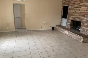 1541 W Pepper Pl, Mesa, AZ 85201 - Photo 5