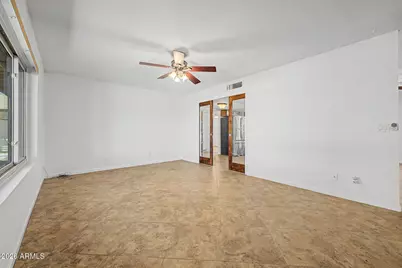 3023 S Carriage Lane, Mesa, AZ 85202 - Photo 5