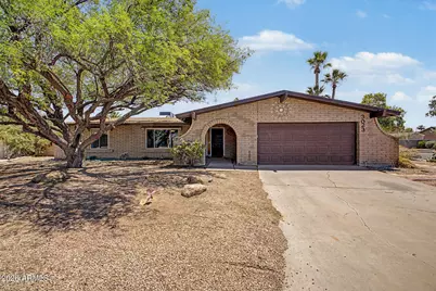 3023 S Carriage Lane, Mesa, AZ 85202 - Photo 3