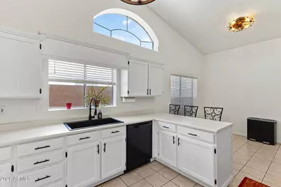 9002 W Coronado Road, Phoenix, AZ 85037 - Photo 11