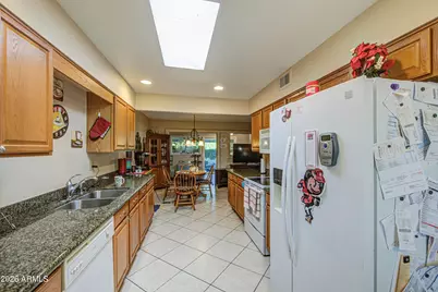 10022 W Kingswood Circle, Sun City, AZ 85351 - Photo 19