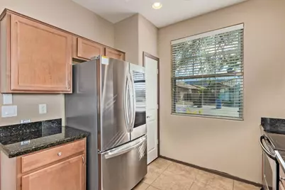 2624 W Beautiful Lane, Phoenix, AZ 85041 - Photo 7