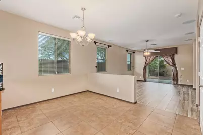 2624 W Beautiful Lane, Phoenix, AZ 85041 - Photo 3