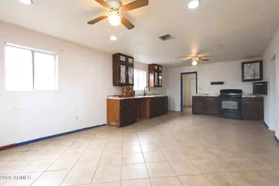4236 N 31st Drive, Phoenix, AZ 85017 - Photo 9