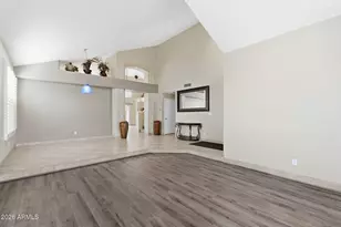 718 E Mountain Sage Dr, Phoenix, AZ 85048 - Photo 11