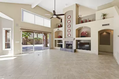718 E Mountain Sage Drive, Phoenix, AZ 85048 - Photo 11