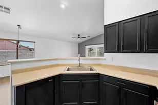 22994 W Solano Dr, Buckeye, AZ 85326 - Photo 7