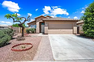 22994 W Solano Dr, Buckeye, AZ 85326 - Photo 1