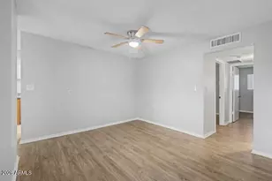 3230 E Pinchot Ave, Phoenix, AZ 85018 - Photo 15