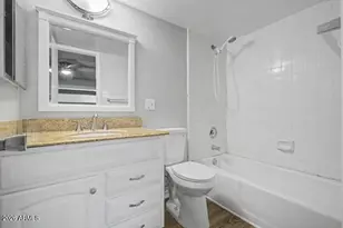 3230 E Pinchot Ave, Phoenix, AZ 85018 - Photo 31