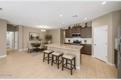 10736 W Bronco Trail, Peoria, AZ 85383 - Photo 9