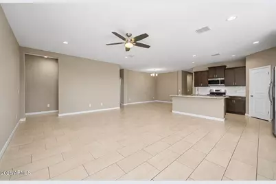 10736 W Bronco Trail, Peoria, AZ 85383 - Photo 3