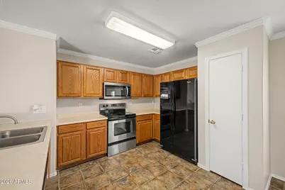 8133 W Magnolia Street, Phoenix, AZ 85043 - Photo 9