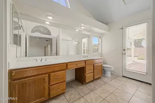 9729 W Burnett Rd, Peoria, AZ 85382 - Photo 17