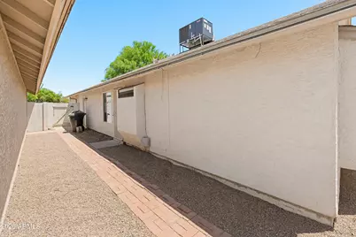 8675 E Belleview Place, Scottsdale, AZ 85257 - Photo 43