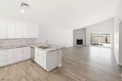 8675 E Belleview Place, Scottsdale, AZ 85257 - Photo 9