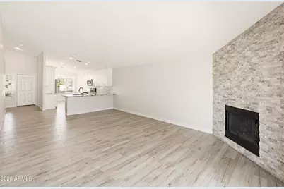 8675 E Belleview Place, Scottsdale, AZ 85257 - Photo 19
