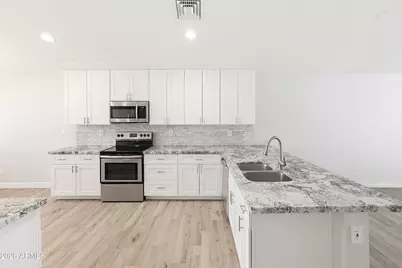8675 E Belleview Place, Scottsdale, AZ 85257 - Photo 5