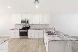 8675 E Belleview Pl, Scottsdale, AZ 85257 - Photo 5