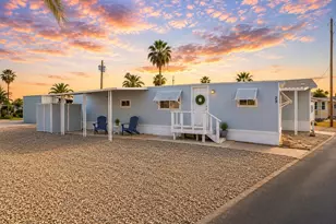 15606 S Gilbert Rd, Chandler, AZ 85225 - Photo 1