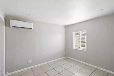 703 W 1st Place # 4, Mesa, AZ 85201 - Photo 9