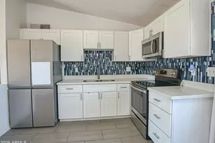 3120 N 67th Ln, Phoenix, AZ 85033 - Photo 3