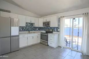 3120 N 67th Ln, Phoenix, AZ 85033 - Photo 15