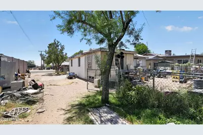 21742 W Harding Avenue, Wittmann, AZ 85361 - Photo 11