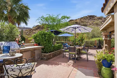 1036 E Shangri La Road, Phoenix, AZ 85020 - Photo 47