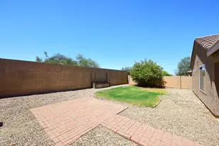 10945 W Loma Ln, Peoria, AZ 85345 - Photo 27