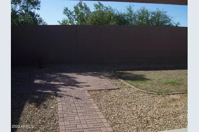 10945 W Loma Lane, Peoria, AZ 85345 - Photo 13
