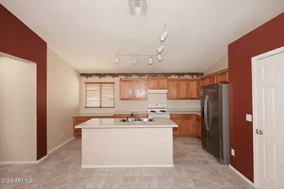 10945 W Loma Lane, Peoria, AZ 85345 - Photo 7