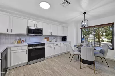 3249 E Wildhorse Drive, Gilbert, AZ 85297 - Photo 11
