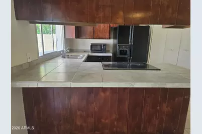 4413 W Shangri La Road, Glendale, AZ 85304 - Photo 9