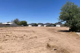 1012 E Roeser Rd, Phoenix, AZ 85040 - Photo 1